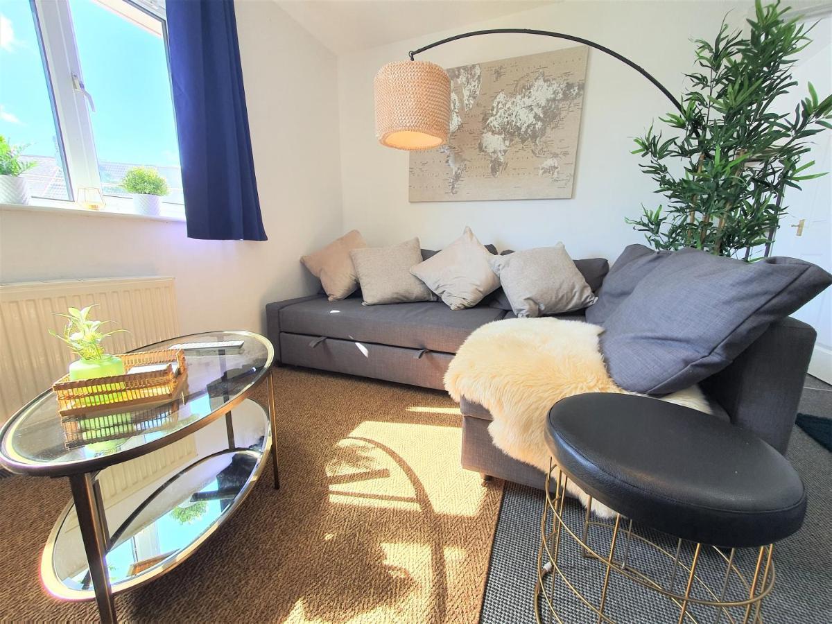 Thesiger Court Apartments - Free Private Parking - By Property Promise 卡迪夫 外观 照片
